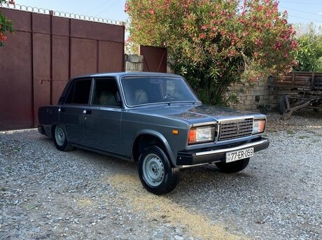 LADA (VAZ) 2107