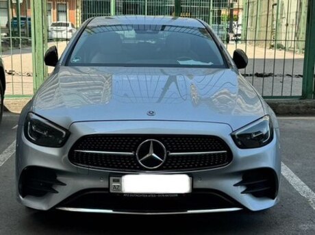 Mercedes E 300 e 2021