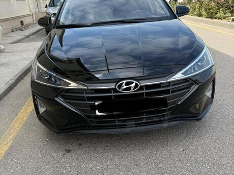 Hyundai Elantra 2019