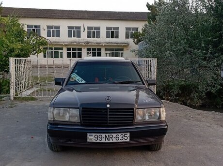 Mercedes 190 1990