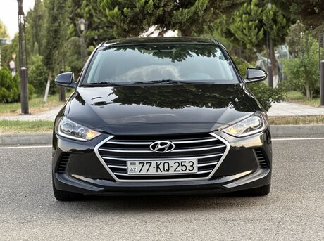 Hyundai Elantra 2016