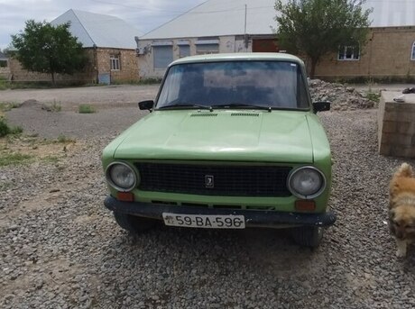 LADA (VAZ) 21011 1980