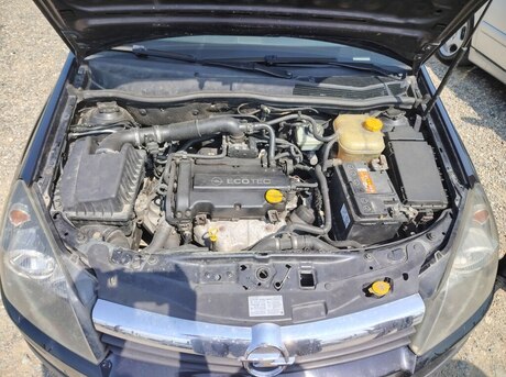 Opel Astra 2004