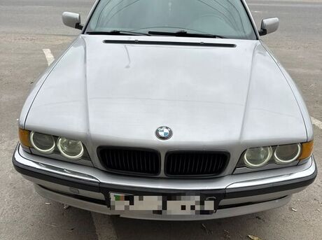 BMW 728 1998