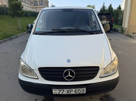 Mercedes Vito 111