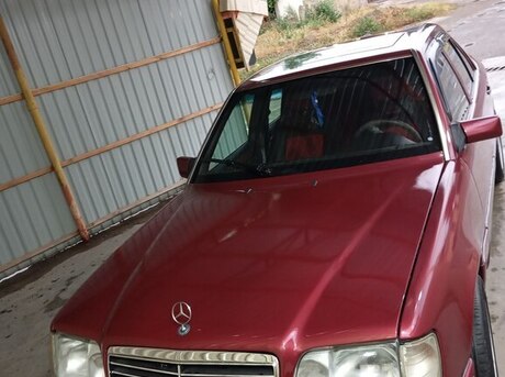 Mercedes E 220 1992