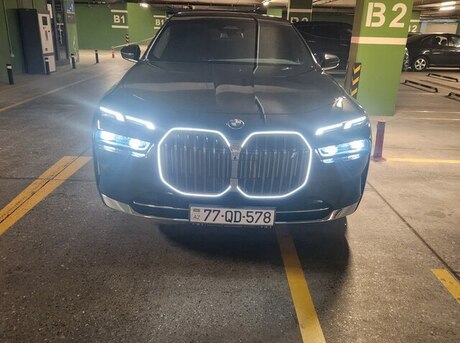 BMW i7 2024