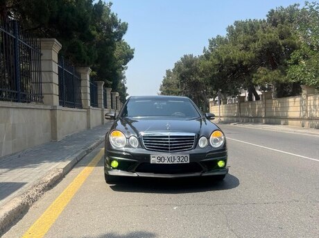 Mercedes E 320