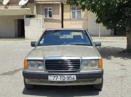 Mercedes 190 1990