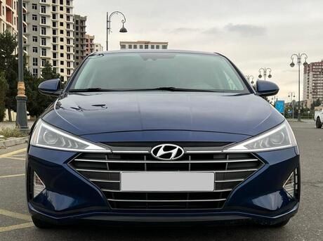 Hyundai Elantra 2019