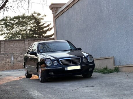 Mercedes E 280