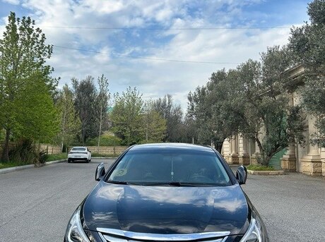 Hyundai Sonata 2010