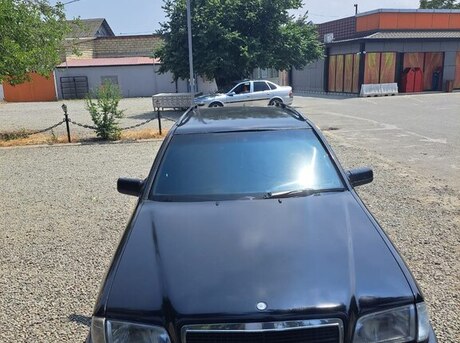Mercedes C 180