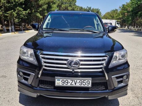 Lexus LX 570 2011