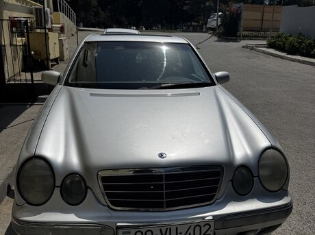Mercedes E 240 2000