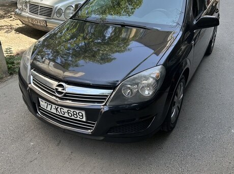 Opel Astra 2010