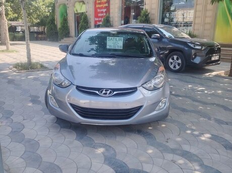Hyundai Elantra 2013