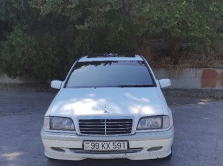 Mercedes C 180
