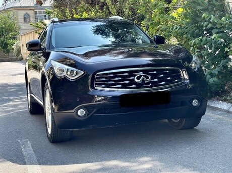 Infiniti FX35 2011