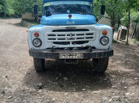 ZIL 130