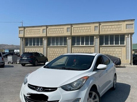 Hyundai Elantra 2011