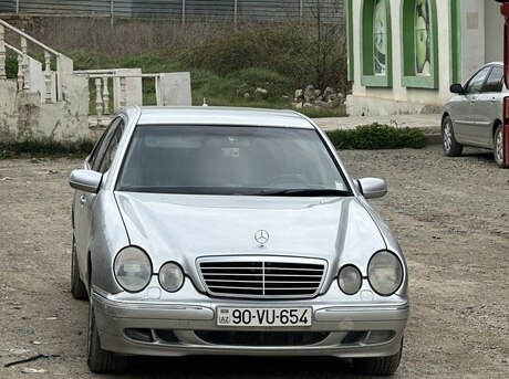 Mercedes E 220 d 2001