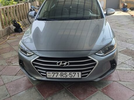 Hyundai Avante 2015