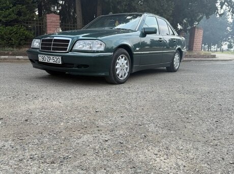 Mercedes C 200