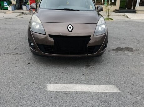 Renault Grand Scenic 2010