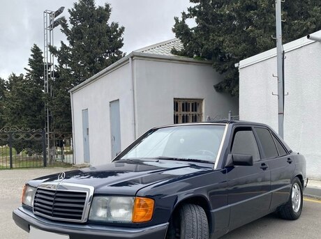 Mercedes 190 1990