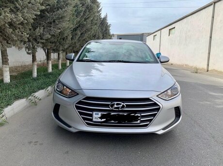 Hyundai Elantra 2017