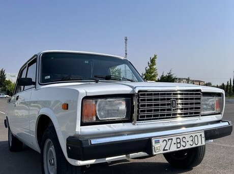 LADA (VAZ) 2107