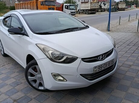Hyundai Elantra 2011