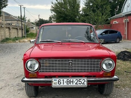 LADA (VAZ) 21013 1985