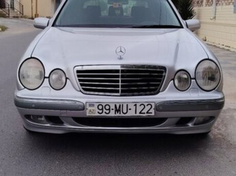Mercedes E 200