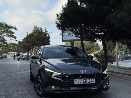 Hyundai Elantra 2023