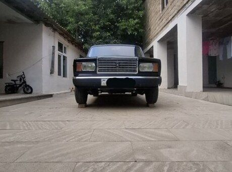 LADA (VAZ) 2107