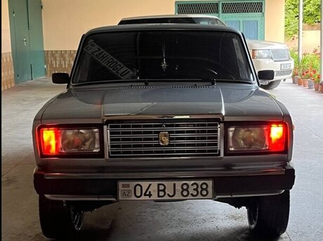 LADA (VAZ) 2107