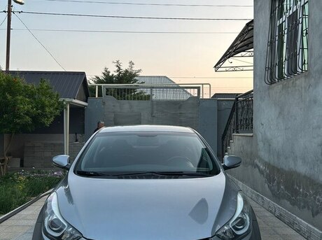 Hyundai Avante 2014