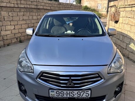 Mitsubishi Attrage 2014