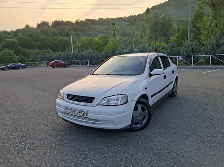 Opel Astra 1998