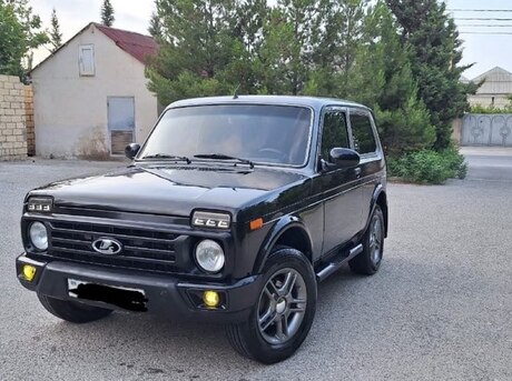 LADA (VAZ) Niva 2001