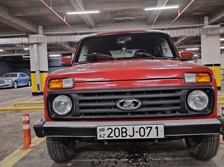 LADA (VAZ) Niva 1986
