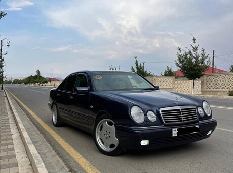 Mercedes E 240 1999