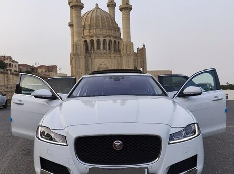Jaguar XF 2016