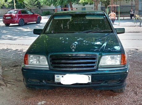 Mercedes C 220