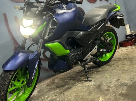 Yamaha FZ-S FI Deluxe