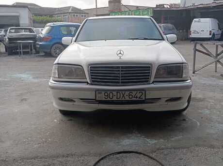 Mercedes C 180