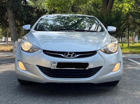 Hyundai Elantra 2013