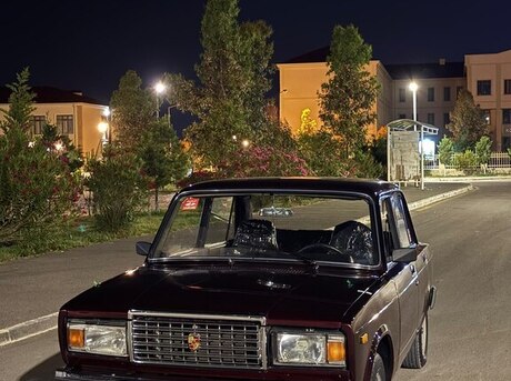 LADA (VAZ) 2107